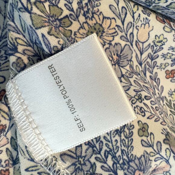 Rose +‎ Olive Pintuck Blouse Blue Floral Top Womans Plus 1X Flowy Cottagecore - Picture 6 of 9